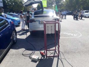 exposicion de coches electricos en villanueva del pardillo