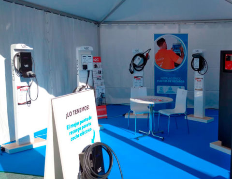 Stand de LugEnergy en la Feria de Vehículos Eléctricos de Madrid