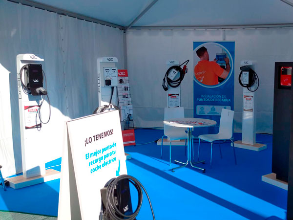 Stand de LugEnergy en la Feria de Vehículos Eléctricos de Madrid