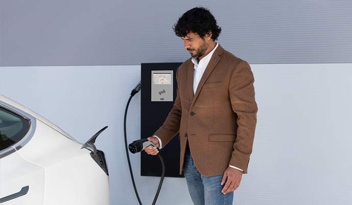 Pole Pro punto recarga para empresas